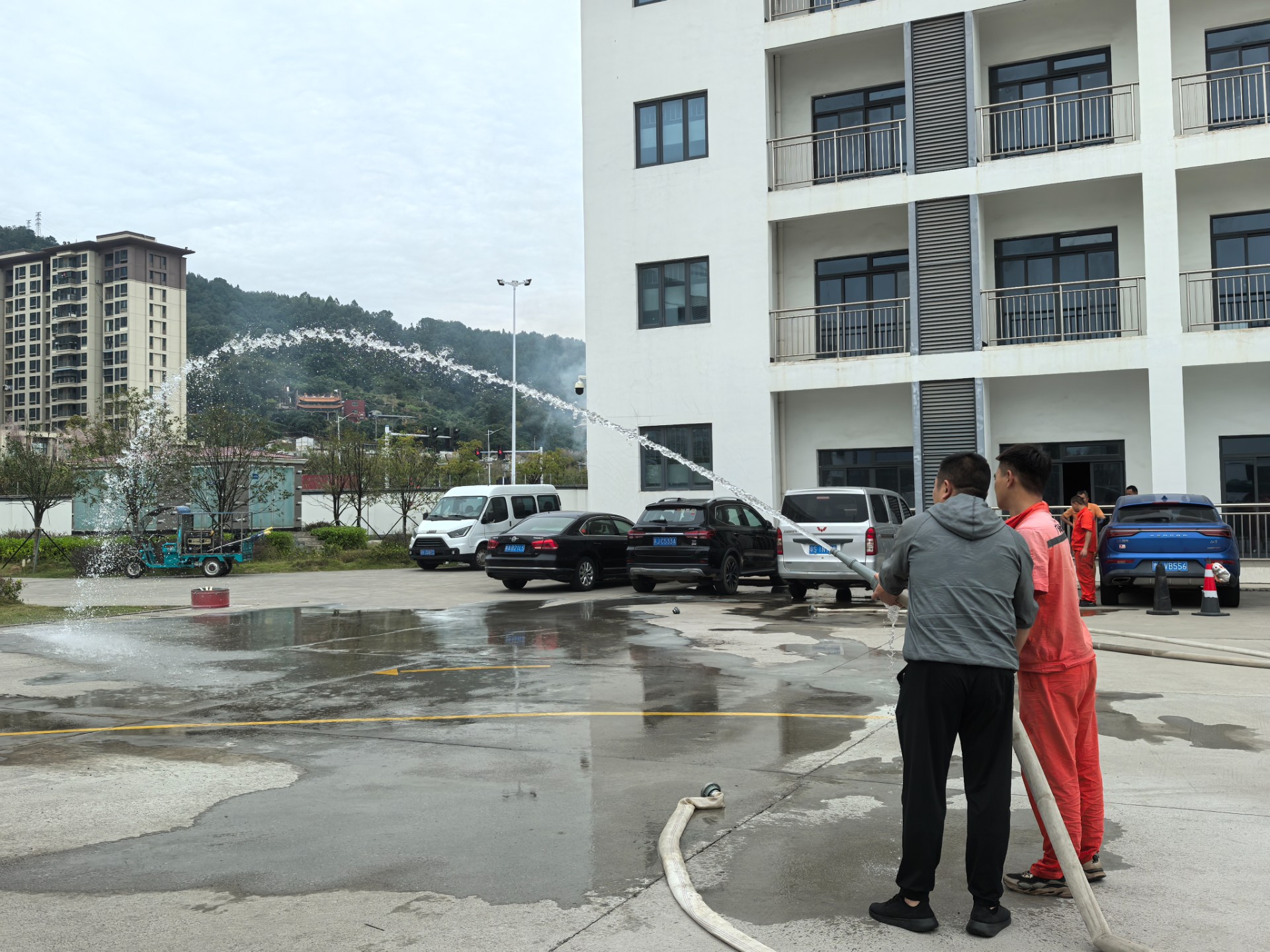 寧德陸港開展“119消防安全日”應(yīng)急演練活動(dòng)，周明組拍攝3.jpg